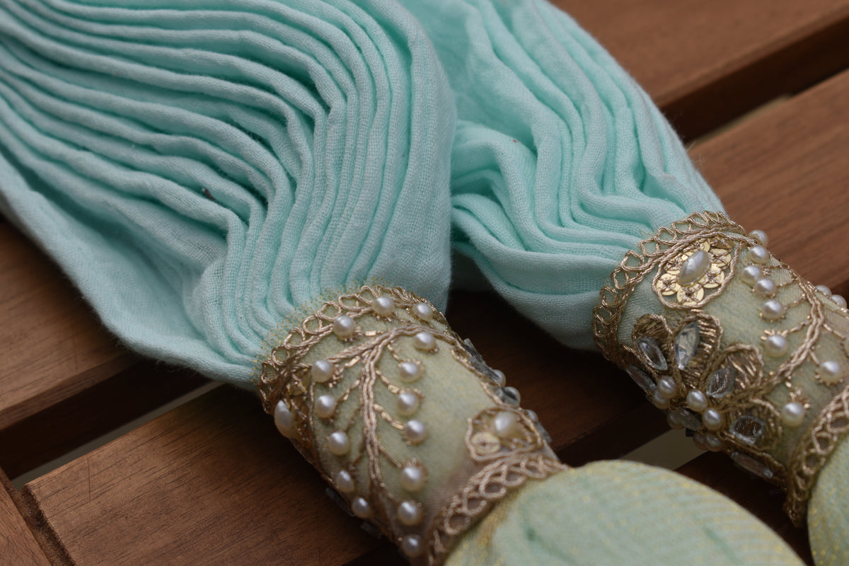 A Closer Look at White Flowerr's Muslin Folds and Finishing